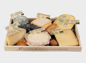 Specialties French cheese plateau